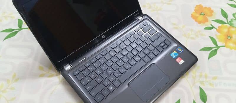 HP DV3 Laptop Core i3 Notebook 4GB DDR3 Ram 1 GB Graphics Card 3