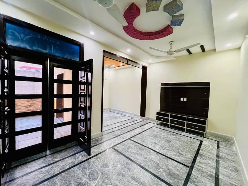 5 Marla Brand New Condition Upper Portion Available For Rent In Canal Garden Near Bahria Town Lahore 0