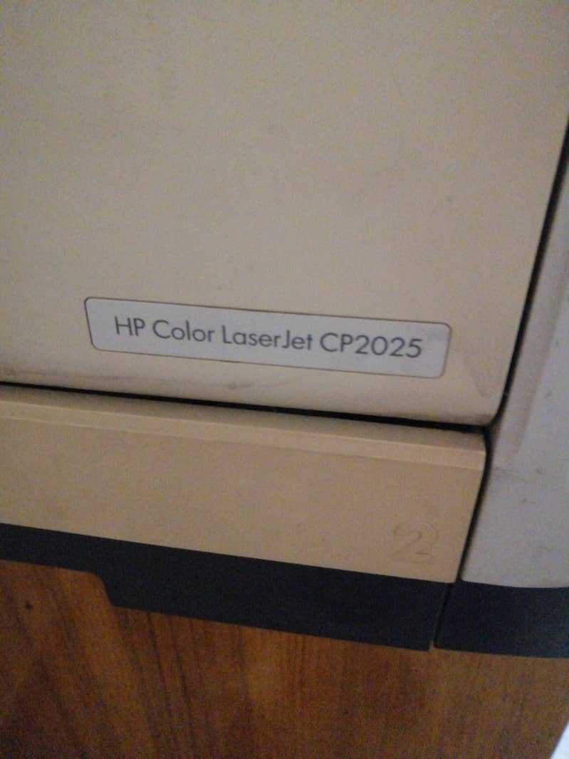 Hp laser jet color printer 2