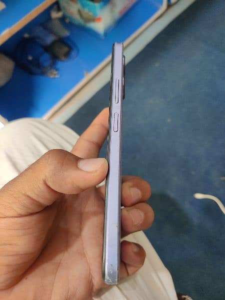 vivo y17s sale  6g ram 128 gb memory 1