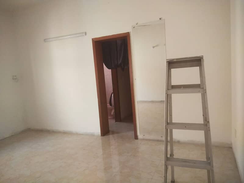 22 Marla Upper Portion 3 Bed Tv Lounge Separate Gate Available In DHA Phase 1 Near J Block Club 7