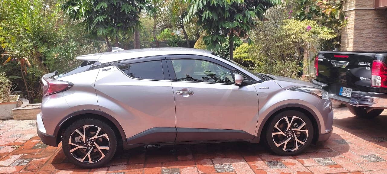 Toyota C-HR 2018 Model 4