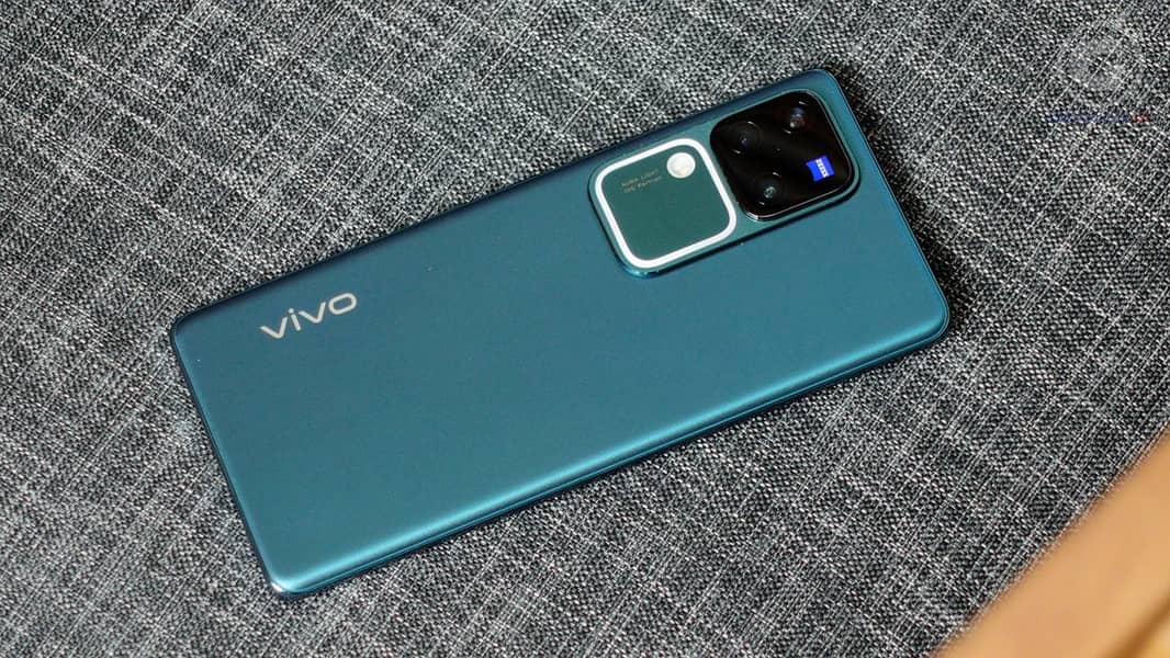 Vivo V30 0