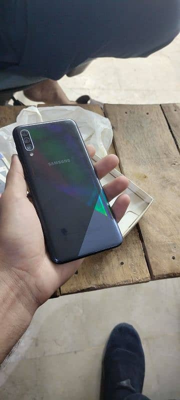 samsung A30s on-screen finger 0