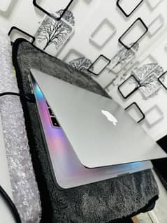 Apple MacBook Pro 2015 13.3Inch Retina Core i5  Best For Editing