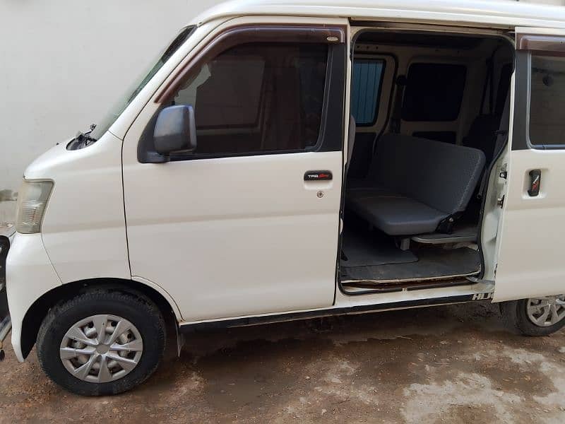 Daihatsu Hijet 2012 5