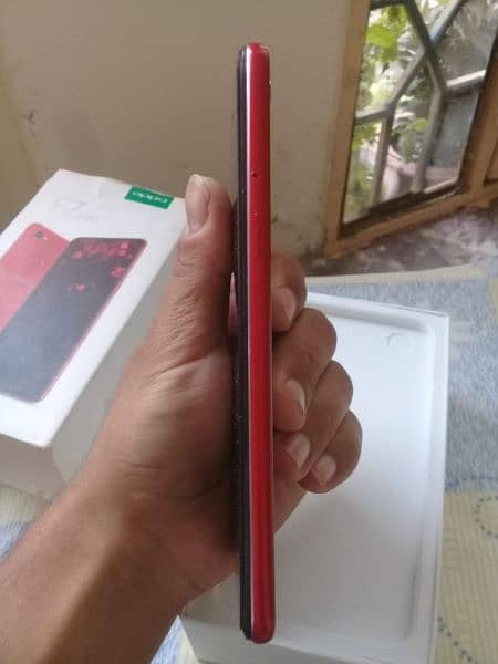 Oppo  F7 with box and charger 4 64 7