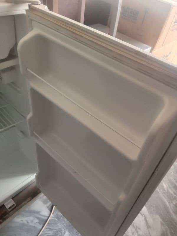 Haier Single Door mini Fridge 2