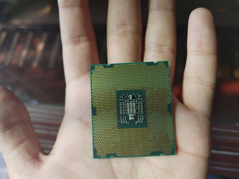 Intel Xeon E5-1620 Processor 1