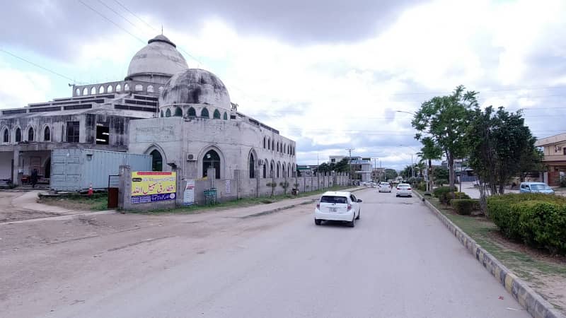 8 Marla Residential Plot Available For Sale In G-16 Islamabad 8