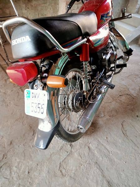 united bike 70cc bilkul saff condition 7