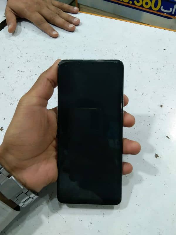 One plus 9 pro 12/512gb contact on WhatsApp 03247818761 0