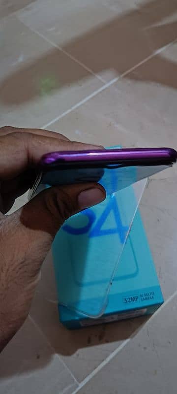 Infinix s4 4/64 all 10/10 condition with box charger 4