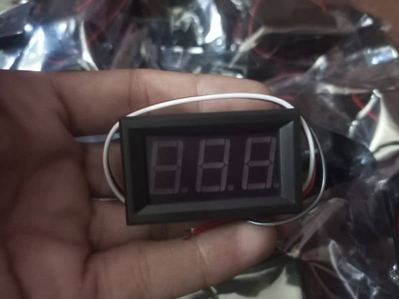 DSN DVM 568 3 Wire 0.56 0 to 100V Digital Voltmeter In Pakistan 0