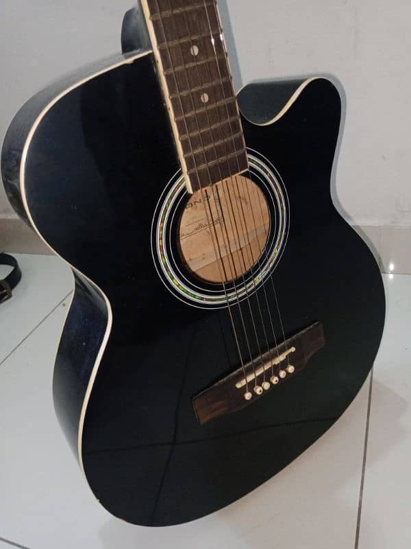 Acoustic Guitar for Sale - Excellent Condition 4