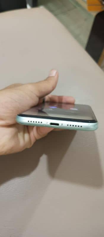 iPhone 11 non pta 64 gb batry changed condition 10by9 2