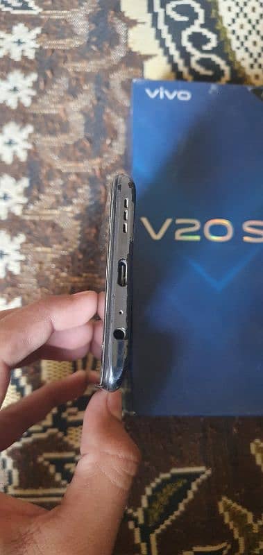 VIVO V20 SE 8GB & 128GB 2