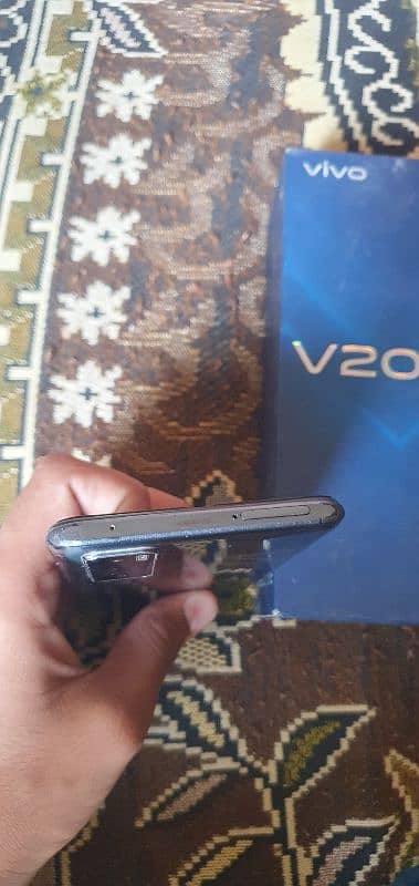 VIVO V20 SE 8GB & 128GB 3