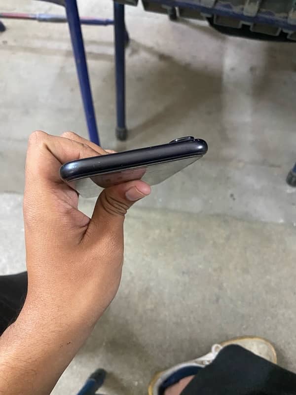 iphone xr 2