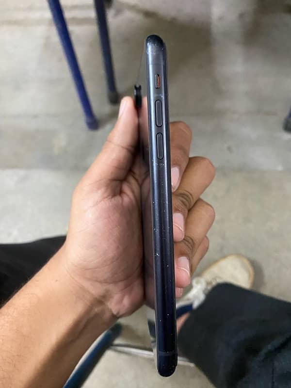 iphone xr 4