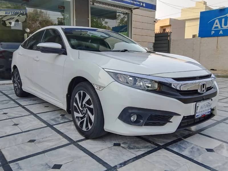 Honda Civic Oriel 1.8 i-VTEC CVT 2016 1