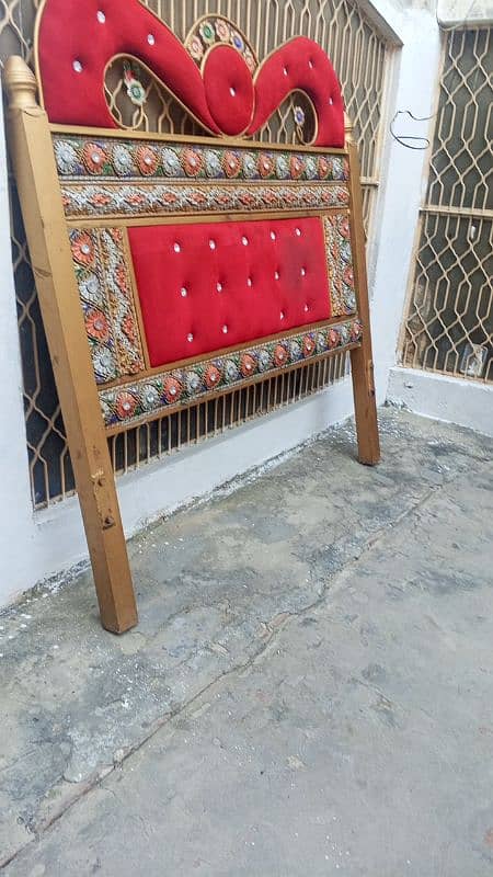 iron bed good condition 0