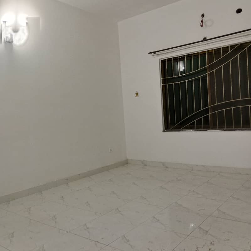 Near Y Block MacDonald Kanal Tiled Floor Upper Portion For Rent in DHA Phase 3 Prime Location 3