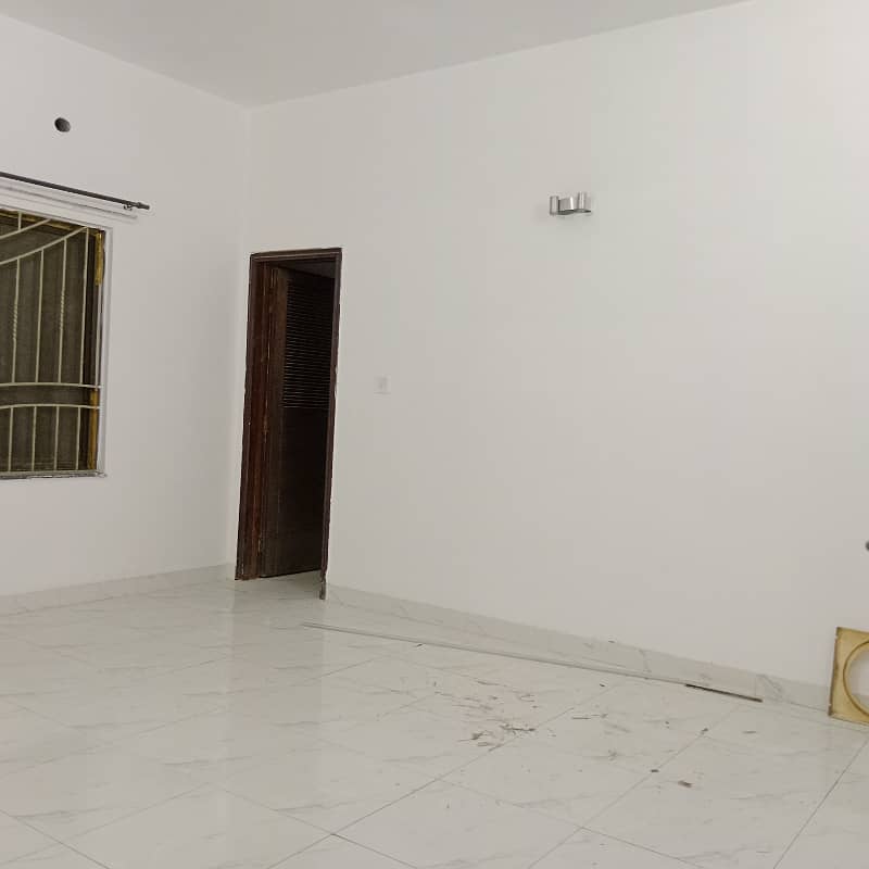 Near Y Block MacDonald Kanal Tiled Floor Upper Portion For Rent in DHA Phase 3 Prime Location 5