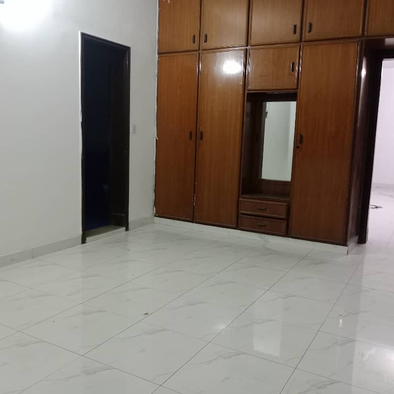 Near Y Block MacDonald Kanal Tiled Floor Upper Portion For Rent in DHA Phase 3 Prime Location 6