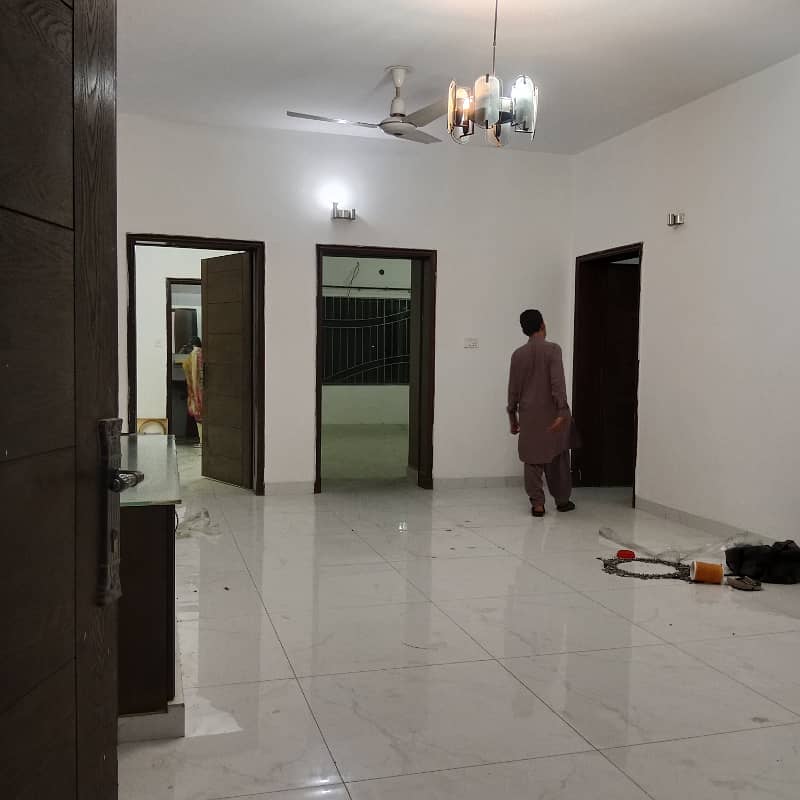 Near Y Block MacDonald Kanal Tiled Floor Upper Portion For Rent in DHA Phase 3 Prime Location 14