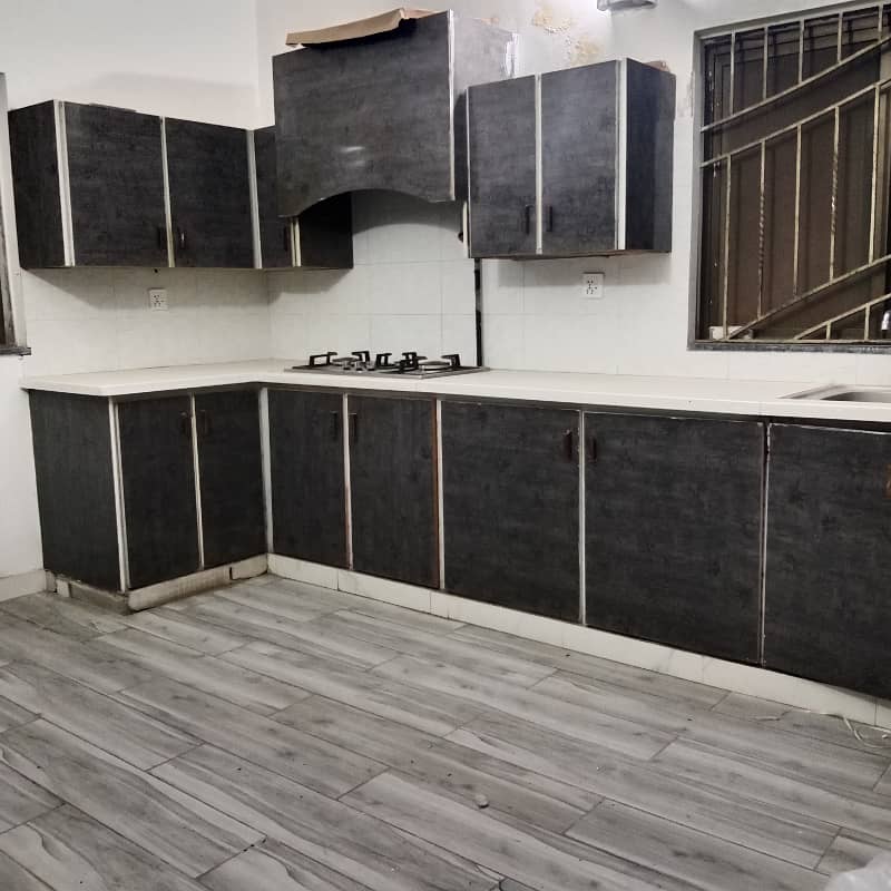 Near Y Block MacDonald Kanal Tiled Floor Upper Portion For Rent in DHA Phase 3 Prime Location 16