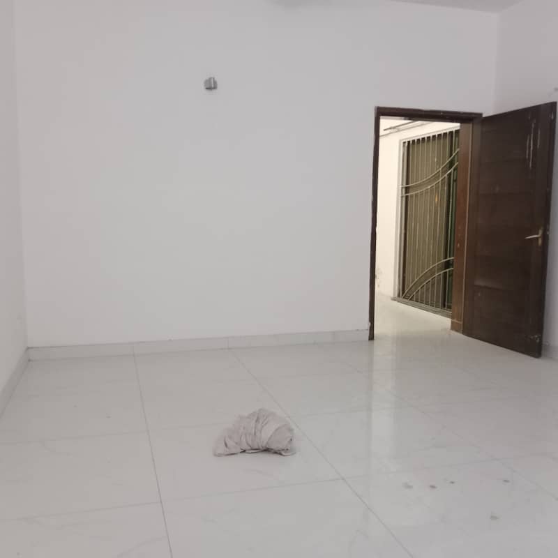 Near Y Block MacDonald Kanal Tiled Floor Upper Portion For Rent in DHA Phase 3 Prime Location 17