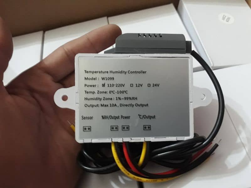 220V XK-W1099 Temperature and Humidity Controller in Pakistan 1