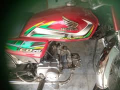 HONDA CD 70 LUSH and GENWAIN condition ma 2022 model . . .