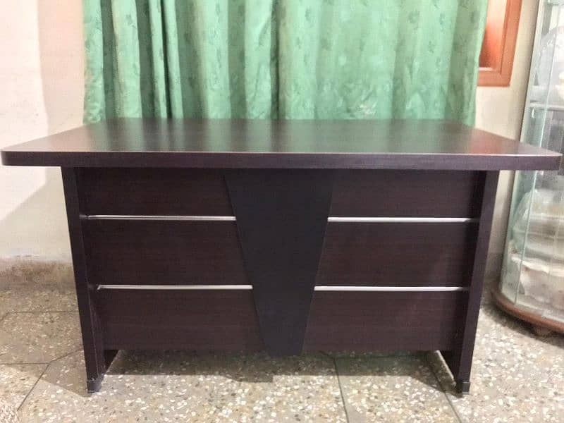 Office Table For sell 0