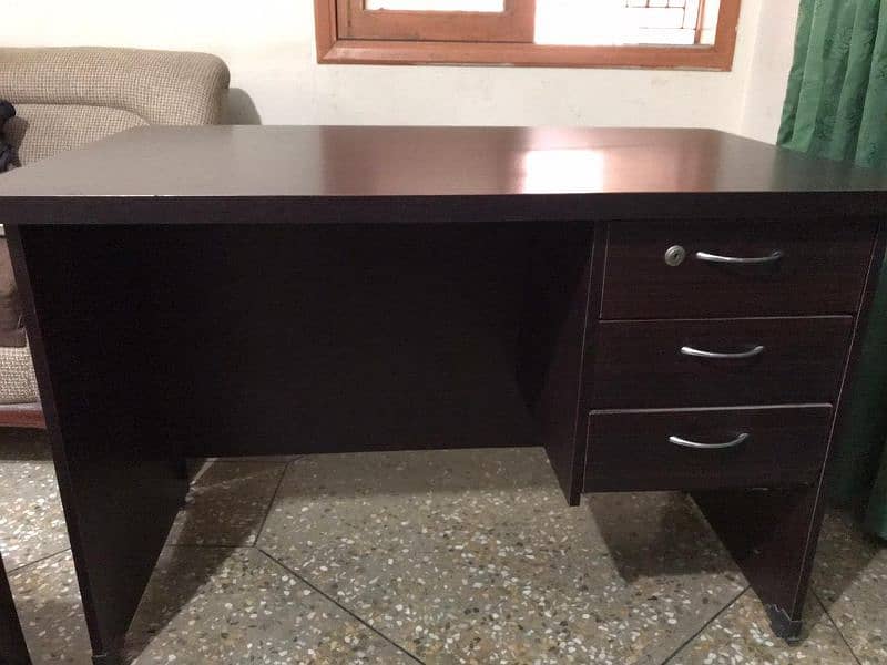 Office Table For sell 1