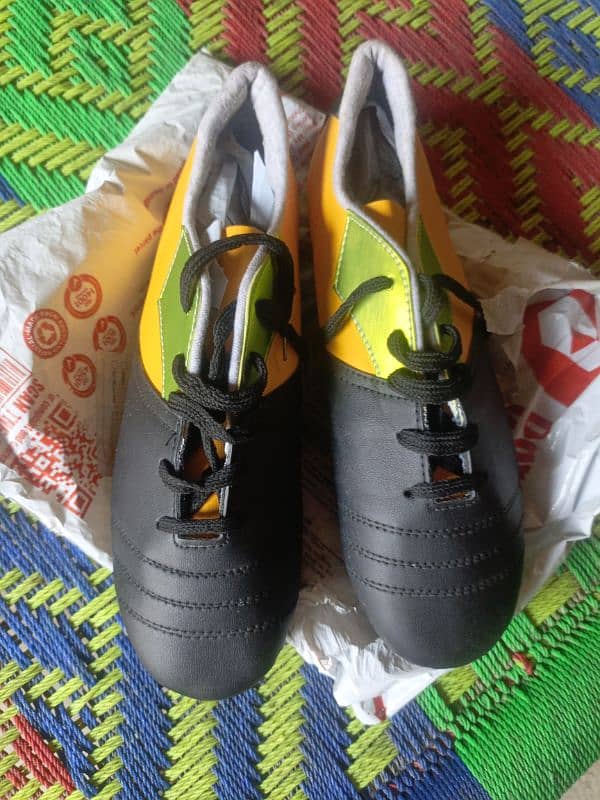 football Shoes new no used 0