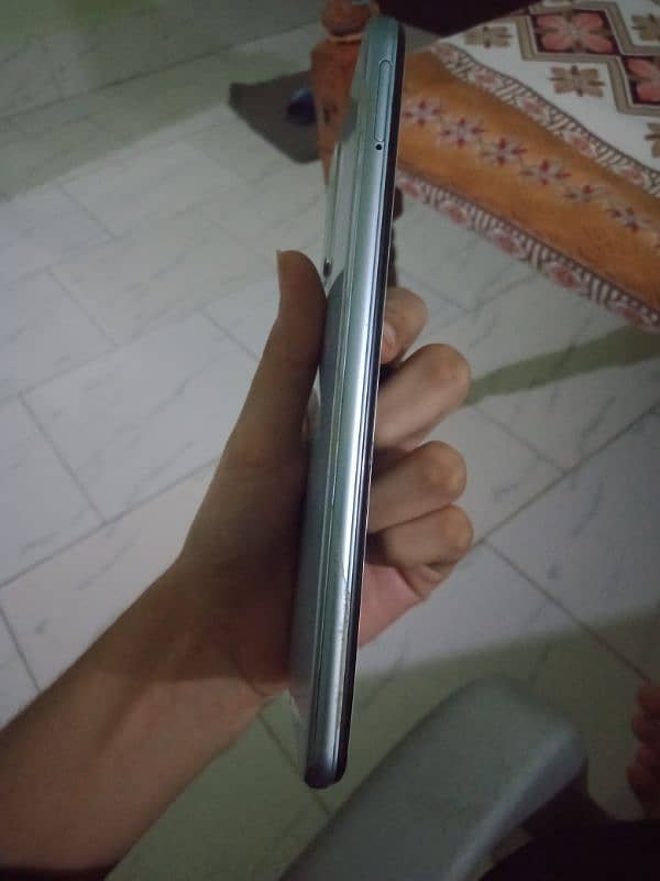 Vivo y12a 3/32 gb 10/10 condition 5