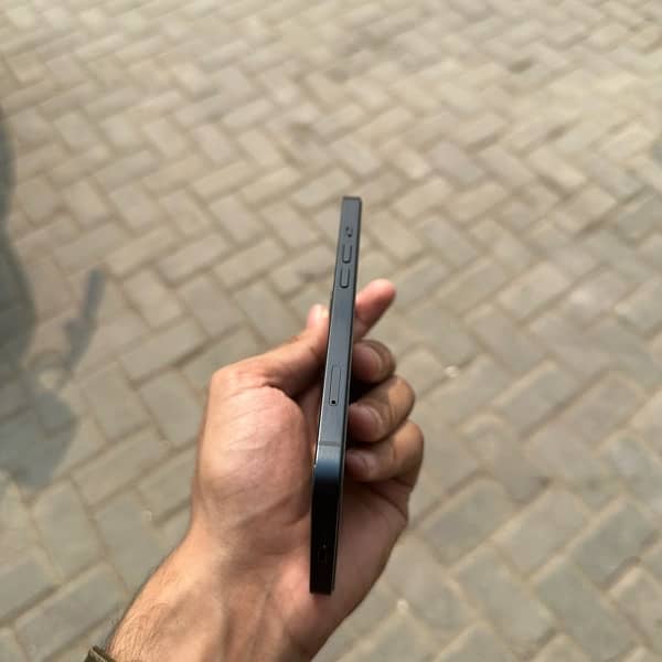 Apple iPhone 13 Non PTA JV 100% battery health Excellent condition 8