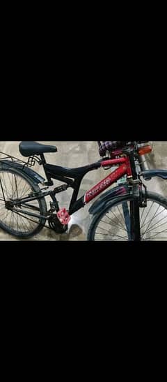 cycle used m h bachye ny 3 sal used ki h muskil sy bike bye k waja sy