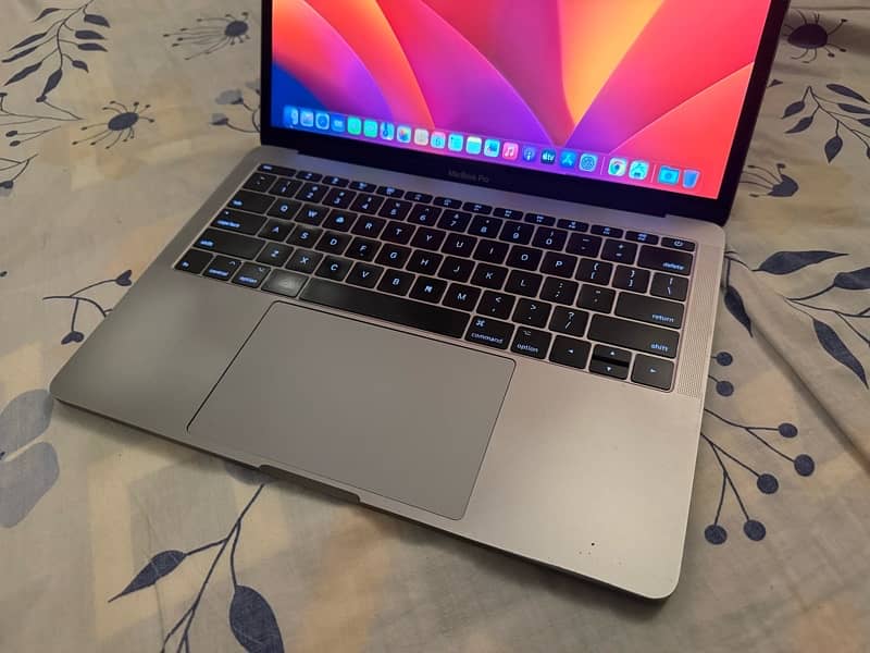 MacBook Pro 2017 Retina Display 2