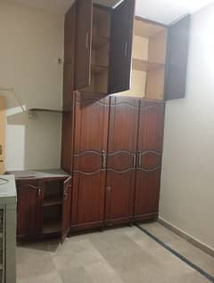 4 Marla lower portion for rent 1bad attach bathroom tvl drawing room kitchen marble flooring woodwork good location man apruch