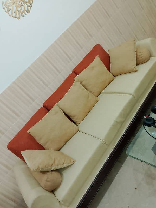 5 seater sofa set in good condition 1