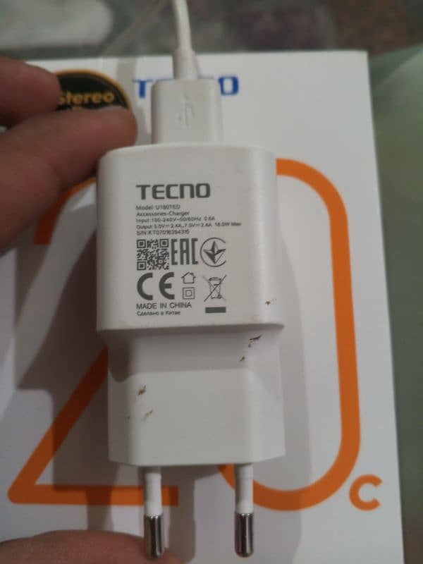 Tecno spark 20C 1