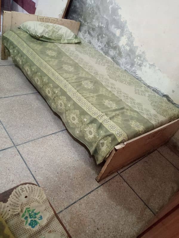 Single bed with mattress 0