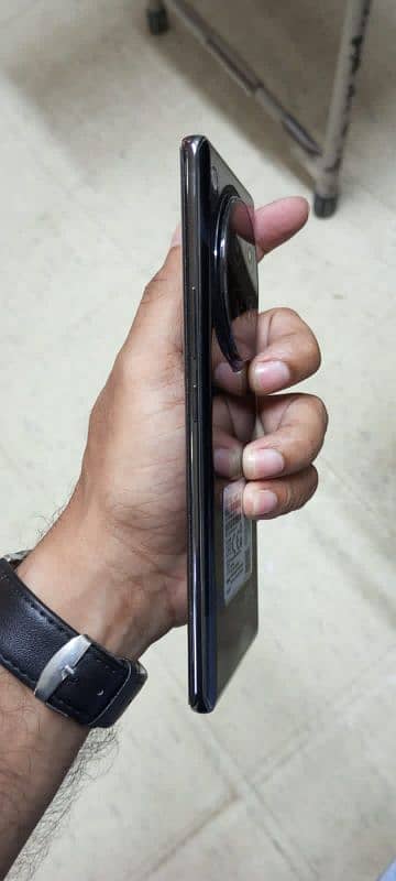 Infinix Zero 40 7