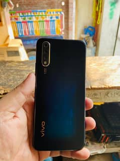 vivo s1