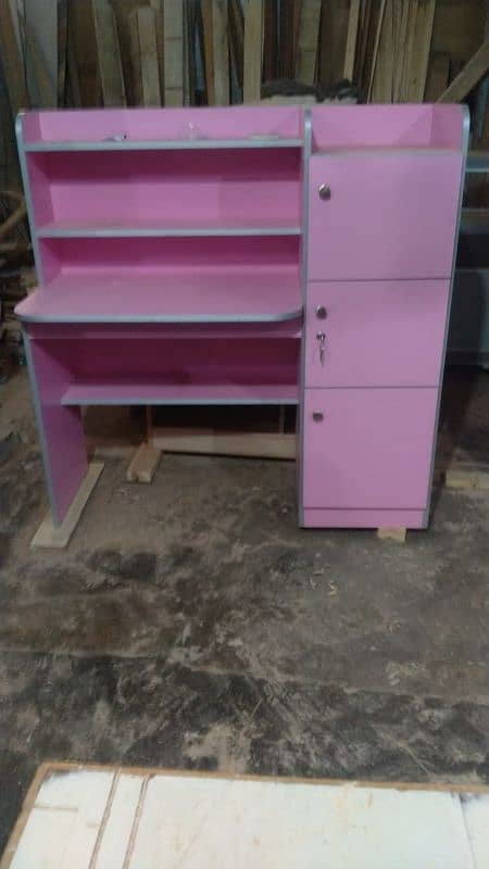 kids study table and wardrobe 1