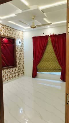 Flat For rent Is Readily Available In Prime Location Of Bahria Town - Overseas B