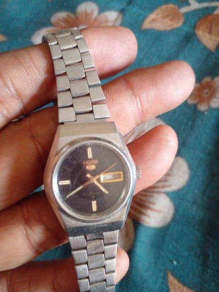 All ladies watches casio seiko citizen swatch and others 11